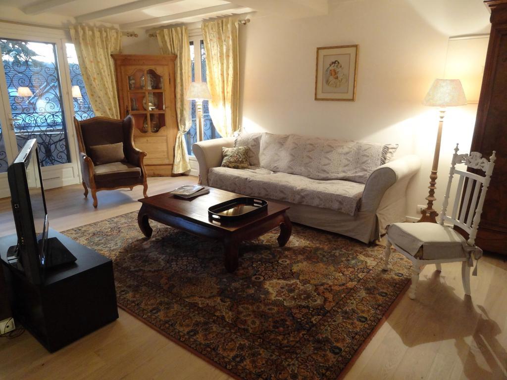 Le Loft Campagnard Διαμέρισμα Ζιβερνί Δωμάτιο φωτογραφία